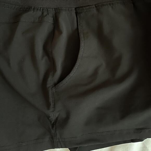 Eddie Bauer Black Hiking Shorts Womens XS - Picture 5 of 5